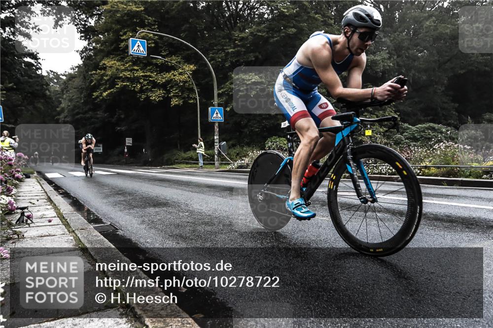 13.09.2026 - Stadtparktriathlon H.Heesch http://msf.ph/oto/10278722 13.09.2026 08:46:50 Radfahren 5, 22, 35 meine-sportfotos.de