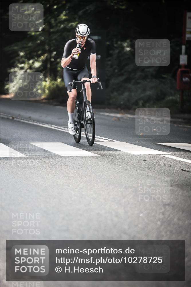 13.09.2026 - Stadtparktriathlon H.Heesch http://msf.ph/oto/10278725 13.09.2026 10:43:42 Radfahren 408, 416, 463, 480 meine-sportfotos.de