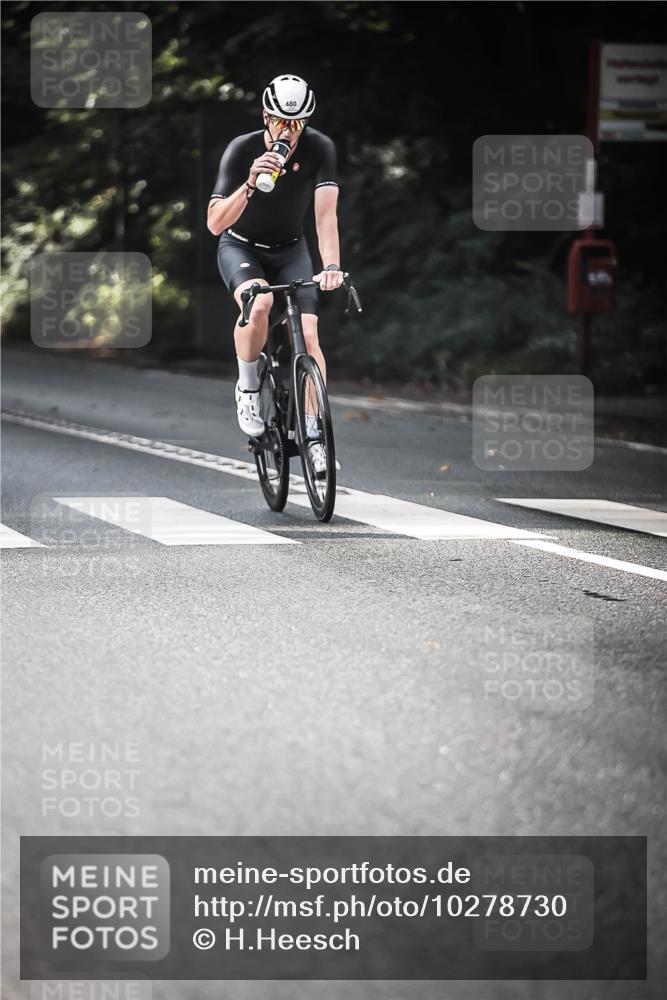 13.09.2026 - Stadtparktriathlon H.Heesch http://msf.ph/oto/10278730 13.09.2026 10:43:42 Radfahren 408, 416, 463, 480 meine-sportfotos.de