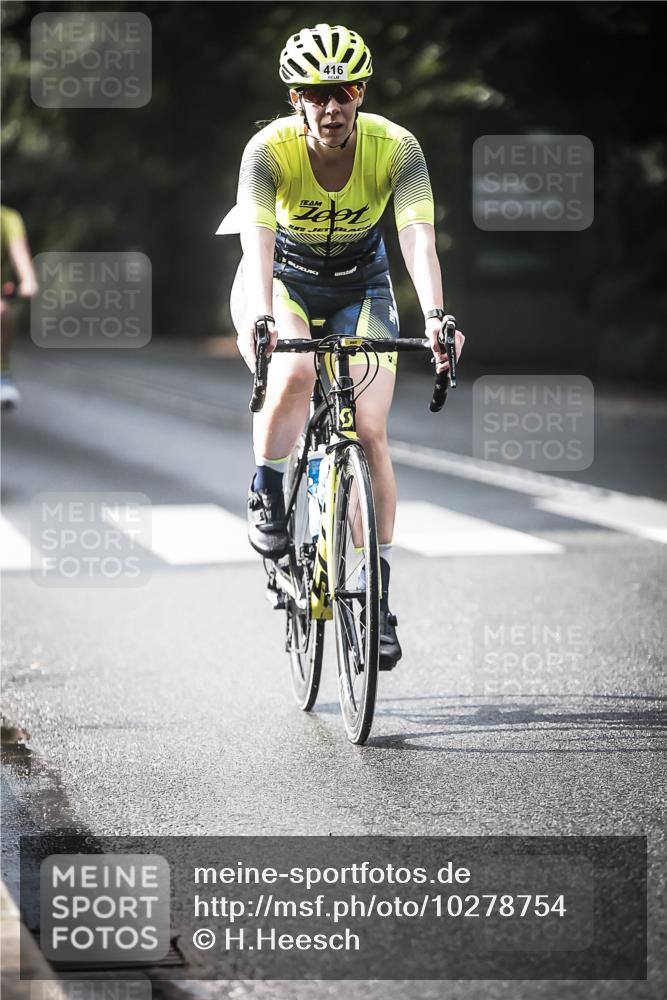 13.09.2026 - Stadtparktriathlon H.Heesch http://msf.ph/oto/10278754 13.09.2026 10:43:44 Radfahren 408, 416, 463, 480, 556 meine-sportfotos.de