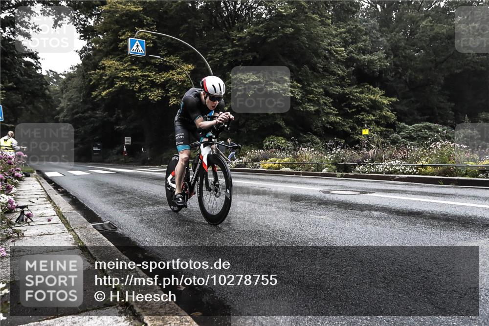 13.09.2026 - Stadtparktriathlon H.Heesch http://msf.ph/oto/10278755 13.09.2026 08:47:27 Radfahren 34, 43, 69 meine-sportfotos.de