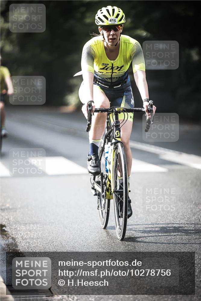 13.09.2026 - Stadtparktriathlon H.Heesch http://msf.ph/oto/10278756 13.09.2026 10:43:44 Radfahren 408, 416, 463, 480, 556 meine-sportfotos.de