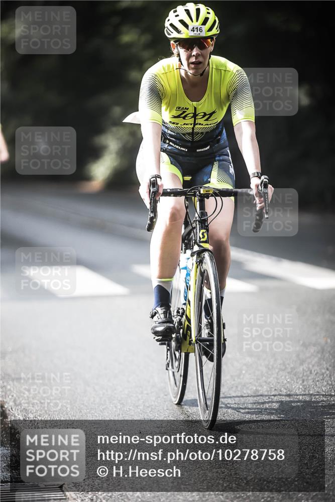 13.09.2026 - Stadtparktriathlon H.Heesch http://msf.ph/oto/10278758 13.09.2026 10:43:45 Radfahren 408, 416, 463, 480, 556 meine-sportfotos.de