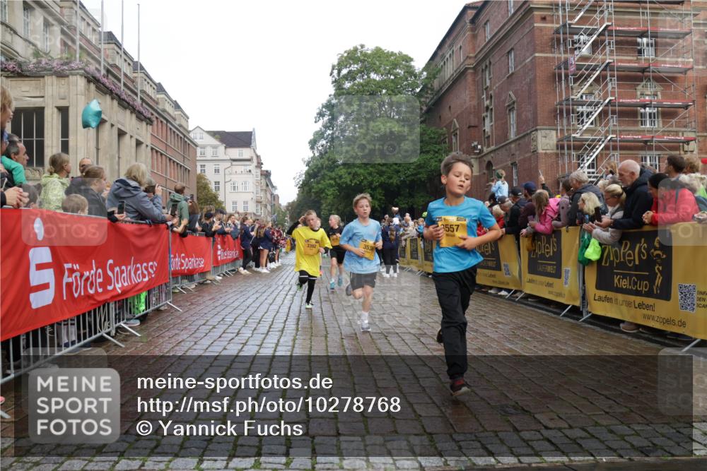 13.09.2026 - Kiel Lauf Yannick Fuchs http://msf.ph/oto/10278768 13.09.2026 08:51:43 Ziel 1210, 1243, 1572, 3779, 3901, 5130, 5169, 5580, 5793, 5976, 6532, 7521, 8538, 11448, 12467, 444, 909, 1238, 1243, 3683, 4159, 4741, 5010, 5211, 5439, 5906, 6699, 7033, 8206, 8657, 8883, 9379, 9929, 10463, 11688, 2020, 3392, 3538, 3557, 5810, 6205, 6372, 7171, 8543, 8700, 12102, 1724, 10970, 11688 meine-sportfotos.de