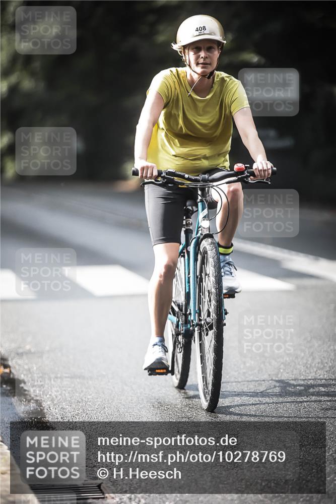 13.09.2026 - Stadtparktriathlon H.Heesch http://msf.ph/oto/10278769 13.09.2026 10:43:47 Radfahren 408, 416, 463, 480, 488, 556 meine-sportfotos.de