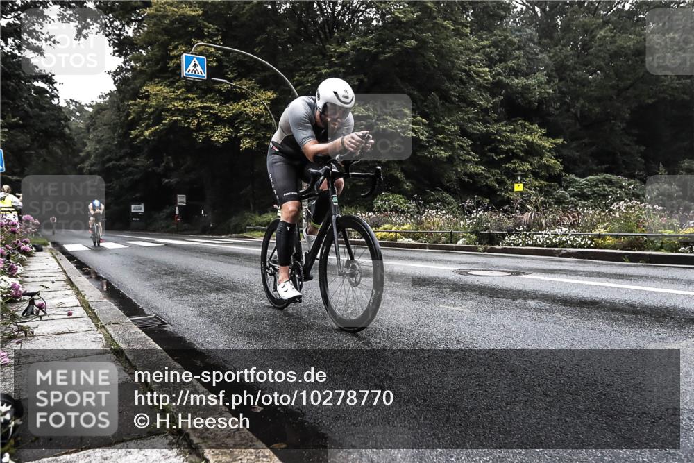 13.09.2026 - Stadtparktriathlon H.Heesch http://msf.ph/oto/10278770 13.09.2026 08:47:46 Radfahren 8, 16, 30, 41 meine-sportfotos.de