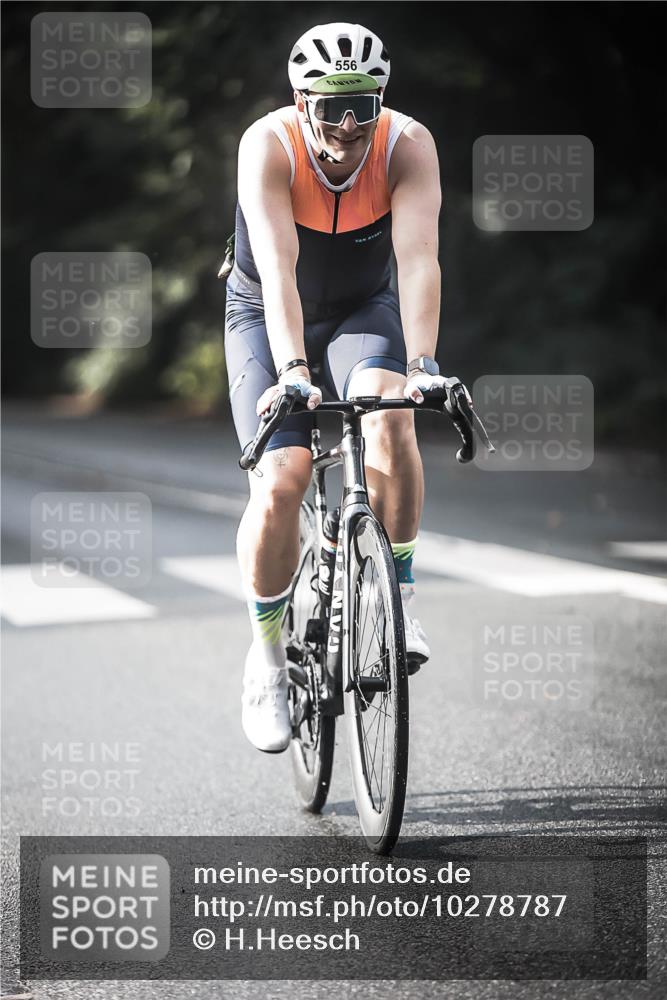 13.09.2026 - Stadtparktriathlon H.Heesch http://msf.ph/oto/10278787 13.09.2026 10:43:50 Radfahren 408, 416, 488, 556 meine-sportfotos.de