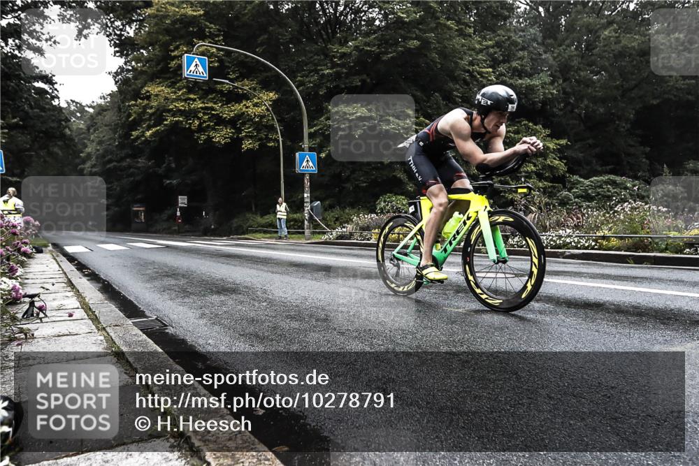 13.09.2026 - Stadtparktriathlon H.Heesch http://msf.ph/oto/10278791 13.09.2026 08:48:05 Radfahren 14, 32 meine-sportfotos.de