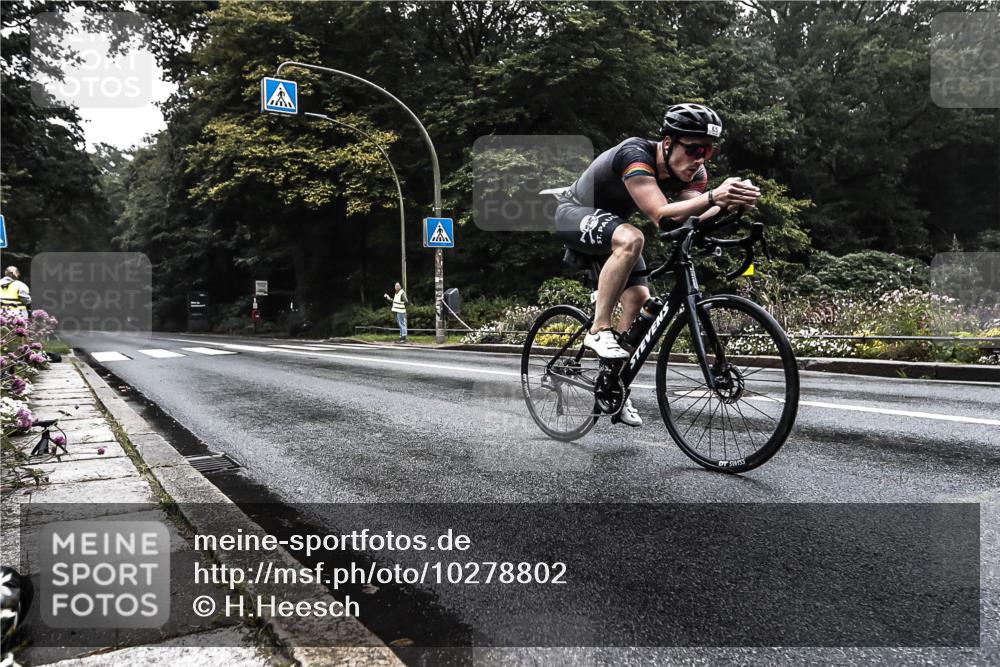 13.09.2026 - Stadtparktriathlon H.Heesch http://msf.ph/oto/10278802 13.09.2026 08:48:23 Radfahren 65 meine-sportfotos.de