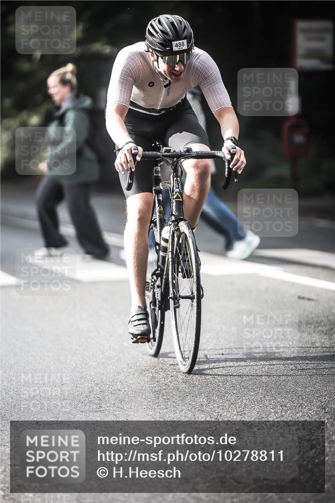 13.09.2026 - Stadtparktriathlon H.Heesch http://msf.ph/oto/10278811 13.09.2026 10:43:54 Radfahren 488, 528, 536, 556 meine-sportfotos.de