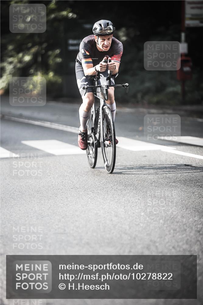 13.09.2026 - Stadtparktriathlon H.Heesch http://msf.ph/oto/10278822 13.09.2026 10:43:58 Radfahren 482, 488, 528, 536, 581 meine-sportfotos.de