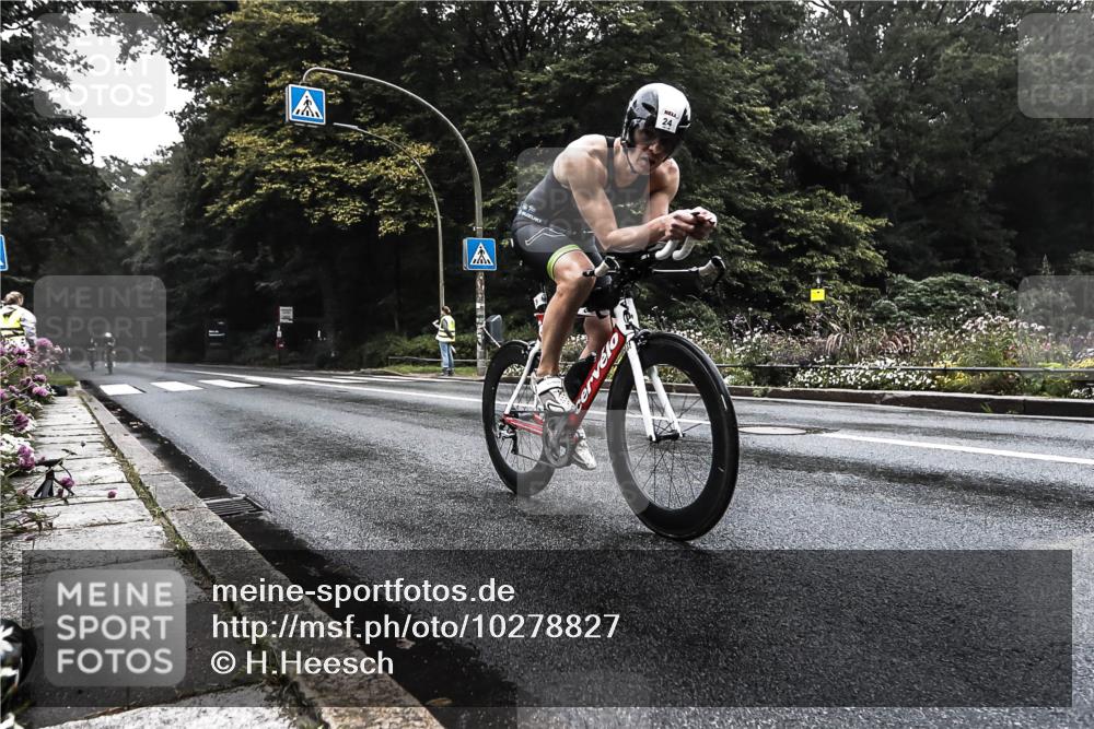 13.09.2026 - Stadtparktriathlon H.Heesch http://msf.ph/oto/10278827 13.09.2026 08:49:05 Radfahren 20, 24, 64 meine-sportfotos.de