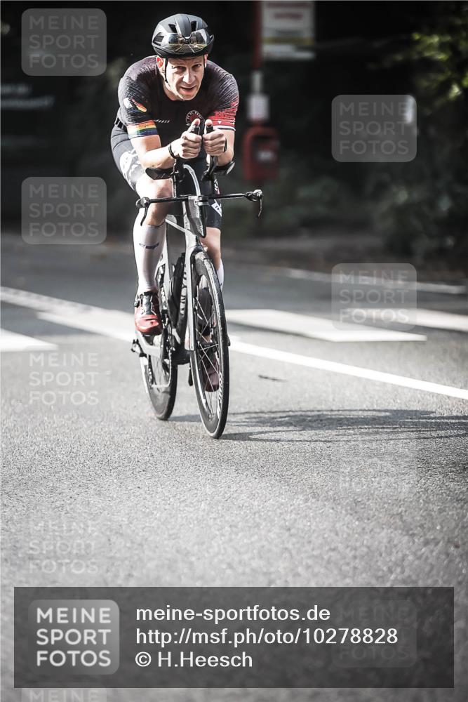 13.09.2026 - Stadtparktriathlon H.Heesch http://msf.ph/oto/10278828 13.09.2026 10:43:58 Radfahren 482, 488, 528, 536, 581 meine-sportfotos.de