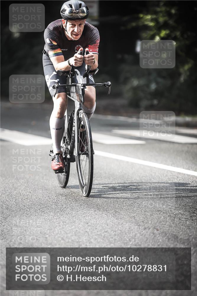 13.09.2026 - Stadtparktriathlon H.Heesch http://msf.ph/oto/10278831 13.09.2026 10:43:58 Radfahren 482, 488, 528, 536, 581 meine-sportfotos.de