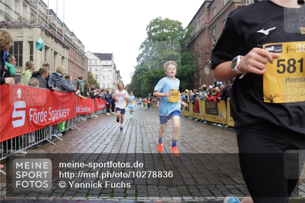 13.09.2026 - Kiel Lauf Yannick Fuchs http://msf.ph/oto/10278836 13.09.2026 08:51:46 Ziel 1210, 1572, 3779, 3901, 5130, 5169, 5580, 5976, 6532, 7521, 8538, 8543, 8700, 11448, 12102, 12467, 444, 909, 1238, 1243, 3683, 4159, 4741, 5010, 5211, 5439, 5793, 5906, 6699, 7033, 8206, 8657, 8883, 9379, 9929, 10463, 11688, 2020, 3392, 3538, 3557, 5810, 6205, 6372, 7171, 10826, 11608, 1238, 1724, 5010, 10463, 10970, 11688 meine-sportfotos.de