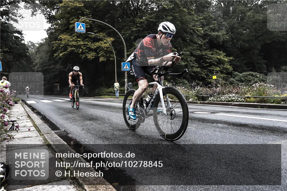 13.09.2026 - Stadtparktriathlon H.Heesch http://msf.ph/oto/10278845 13.09.2026 08:49:25 Radfahren 47, 60, 74 meine-sportfotos.de