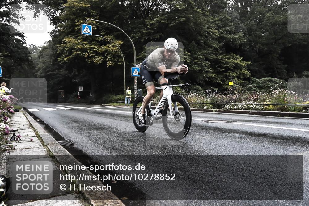13.09.2026 - Stadtparktriathlon H.Heesch http://msf.ph/oto/10278852 13.09.2026 08:49:28 Radfahren 47, 60, 74 meine-sportfotos.de