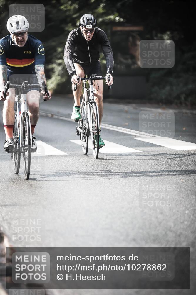 13.09.2026 - Stadtparktriathlon H.Heesch http://msf.ph/oto/10278862 13.09.2026 10:44:03 Radfahren 412, 482, 528, 536, 540, 581 meine-sportfotos.de