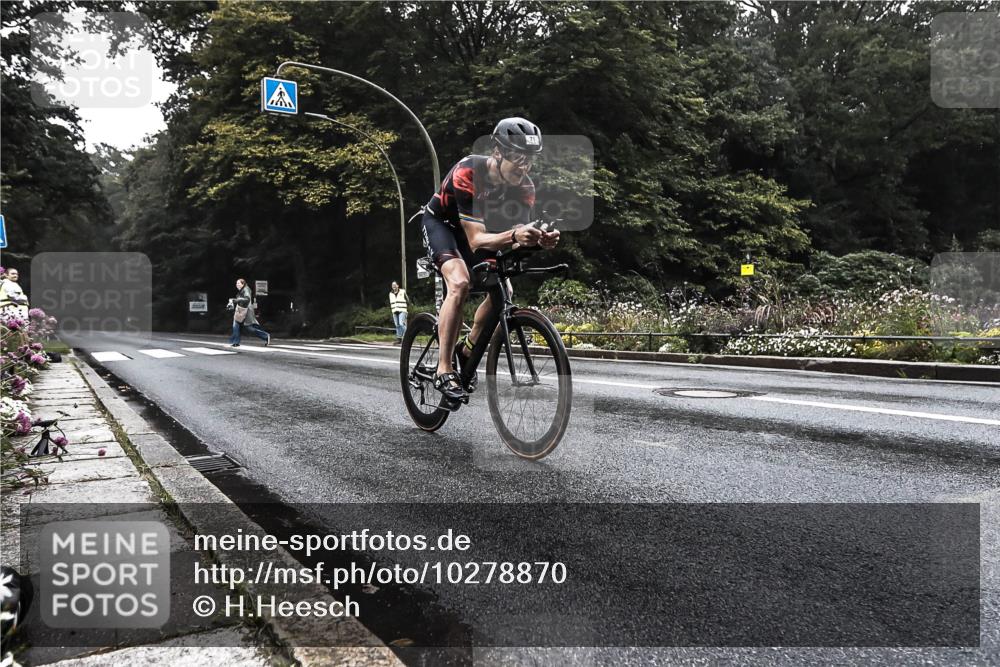 13.09.2026 - Stadtparktriathlon H.Heesch http://msf.ph/oto/10278870 13.09.2026 08:49:37 Radfahren 21, 54, 56, 57, 71 meine-sportfotos.de