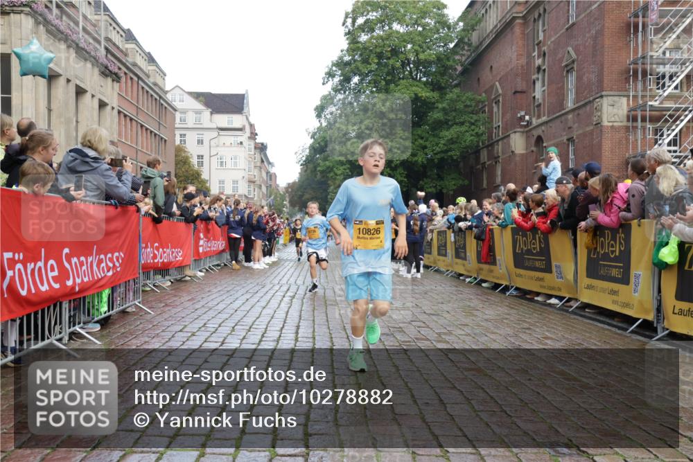 13.09.2026 - Kiel Lauf Yannick Fuchs http://msf.ph/oto/10278882 13.09.2026 08:51:49 Ziel 1210, 1572, 2020, 3779, 5169, 5580, 6532, 7171, 7521, 8538, 8543, 8700, 11448, 12102, 12467, 444, 909, 1243, 3683, 3779, 3901, 4159, 4741, 5010, 5130, 5211, 5439, 5793, 5906, 5976, 6699, 7033, 8206, 8538, 8657, 8883, 9379, 9929, 2015, 3392, 3538, 3557, 5810, 6205, 6372, 8477, 8736, 10826, 11608, 1238, 1724, 4159, 5010, 7033, 10463, 10970, 11688 meine-sportfotos.de