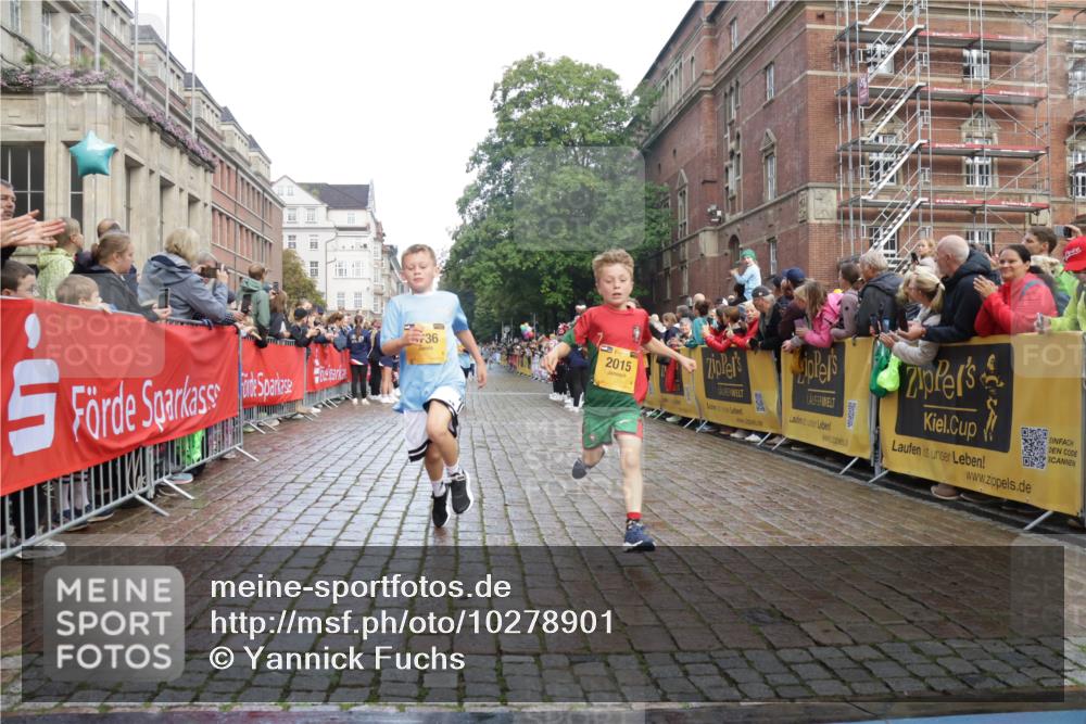 13.09.2026 - Kiel Lauf Yannick Fuchs http://msf.ph/oto/10278901 13.09.2026 08:51:50 Ziel 1210, 1572, 2020, 5169, 5580, 6205, 6532, 7171, 7521, 8543, 8700, 11448, 12102, 12467, 444, 909, 1243, 3683, 3779, 3901, 4159, 4741, 5130, 5211, 5439, 5793, 5906, 5976, 6532, 6699, 7033, 7521, 8206, 8538, 8657, 8883, 9379, 9929, 2015, 3178, 3392, 3538, 3557, 5810, 6372, 8477, 8736, 10826, 11608, 1238, 4159, 5010, 7033, 10463, 11688 meine-sportfotos.de