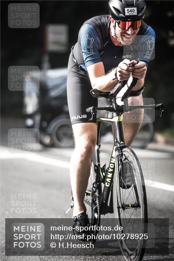 13.09.2026 - Stadtparktriathlon H.Heesch http://msf.ph/oto/10278925 13.09.2026 10:44:10 Radfahren 412, 482, 540 meine-sportfotos.de
