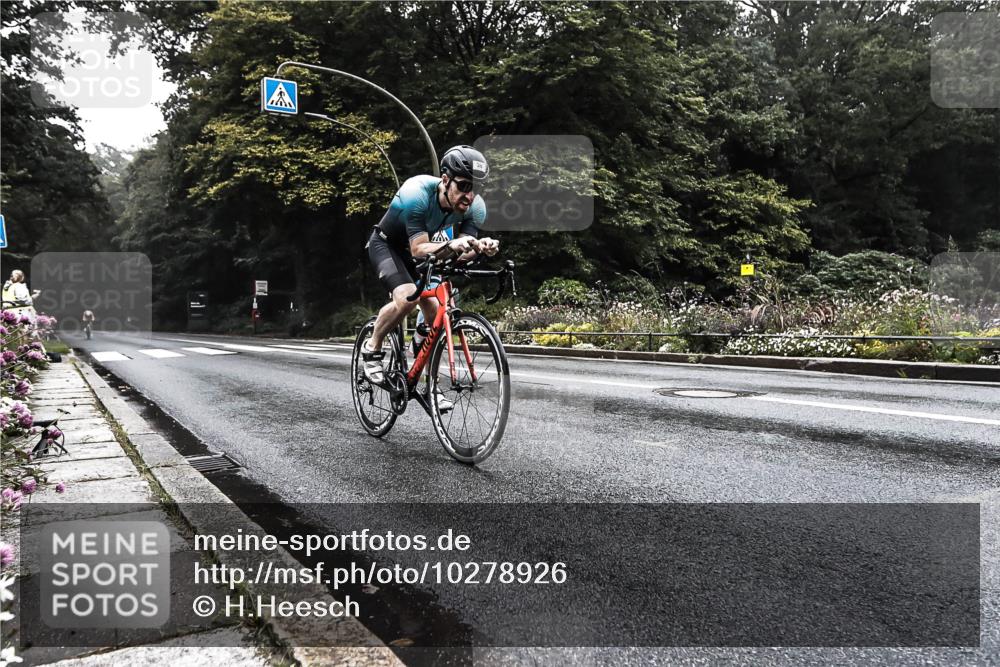 13.09.2026 - Stadtparktriathlon H.Heesch http://msf.ph/oto/10278926 13.09.2026 08:51:24 Radfahren 3, 26, 38 meine-sportfotos.de