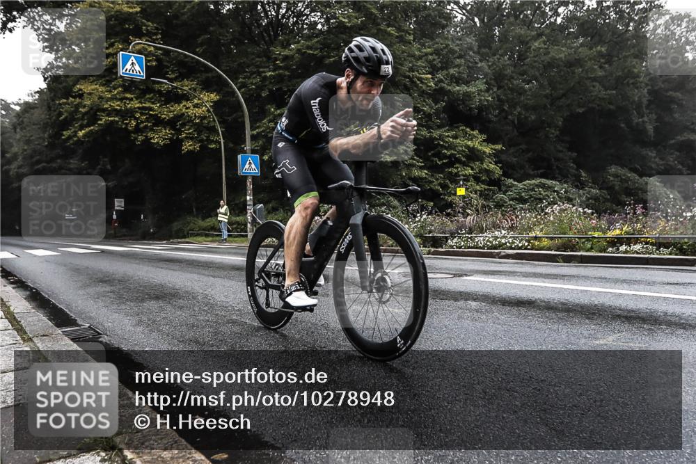 13.09.2026 - Stadtparktriathlon H.Heesch http://msf.ph/oto/10278948 13.09.2026 08:52:49 Radfahren 22, 35 meine-sportfotos.de