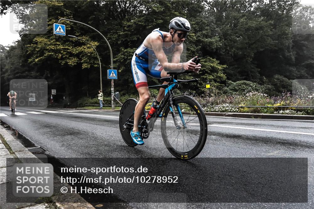 13.09.2026 - Stadtparktriathlon H.Heesch http://msf.ph/oto/10278952 13.09.2026 08:52:52 Radfahren 5, 35 meine-sportfotos.de