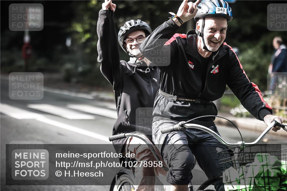 13.09.2026 - Stadtparktriathlon H.Heesch http://msf.ph/oto/10278958 13.09.2026 10:44:23 Radfahren 342, 499, 582 meine-sportfotos.de