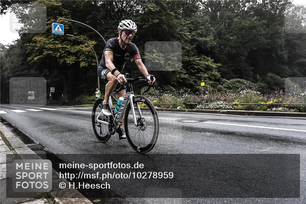 13.09.2026 - Stadtparktriathlon H.Heesch http://msf.ph/oto/10278959 13.09.2026 08:52:57 Radfahren 9 meine-sportfotos.de