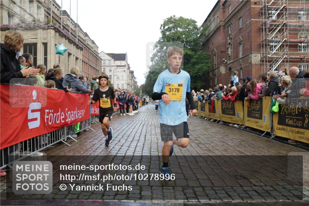 13.09.2026 - Kiel Lauf Yannick Fuchs http://msf.ph/oto/10278996 13.09.2026 08:51:54 Ziel 1210, 1572, 2020, 5169, 5580, 6205, 7171, 8543, 8700, 12102, 444, 909, 1243, 3683, 3779, 3901, 4741, 5130, 5211, 5439, 5580, 5793, 5906, 5976, 6532, 6699, 7521, 8206, 8538, 8657, 8883, 9379, 9929, 11448, 12467, 2015, 3178, 3392, 3538, 3557, 5810, 6372, 7034, 8477, 8736, 10826, 11608, 909, 1238, 3683, 4159, 4741, 5010, 5211, 7033, 10463 meine-sportfotos.de