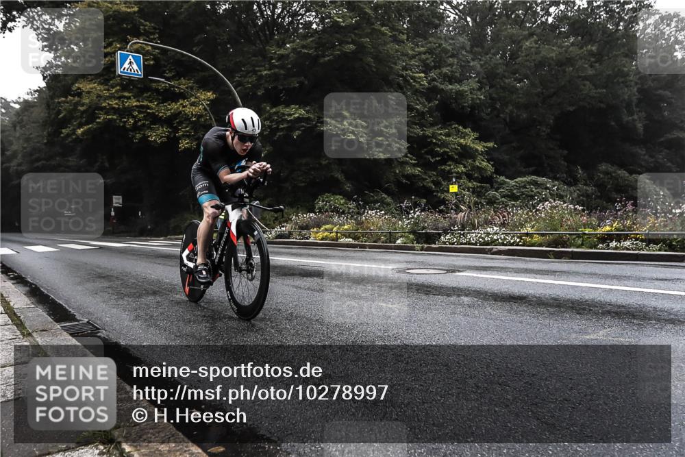 13.09.2026 - Stadtparktriathlon H.Heesch http://msf.ph/oto/10278997 13.09.2026 08:53:43 Radfahren 43, 46, 63 meine-sportfotos.de