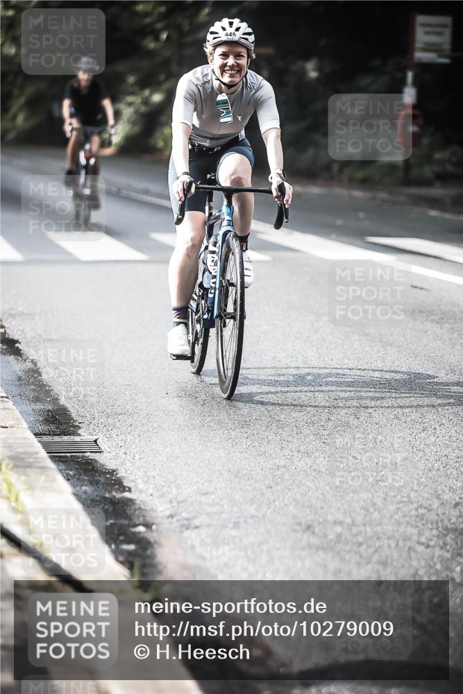 13.09.2026 - Stadtparktriathlon H.Heesch http://msf.ph/oto/10279009 13.09.2026 10:44:34 Radfahren 277, 383, 405, 445, 454 meine-sportfotos.de