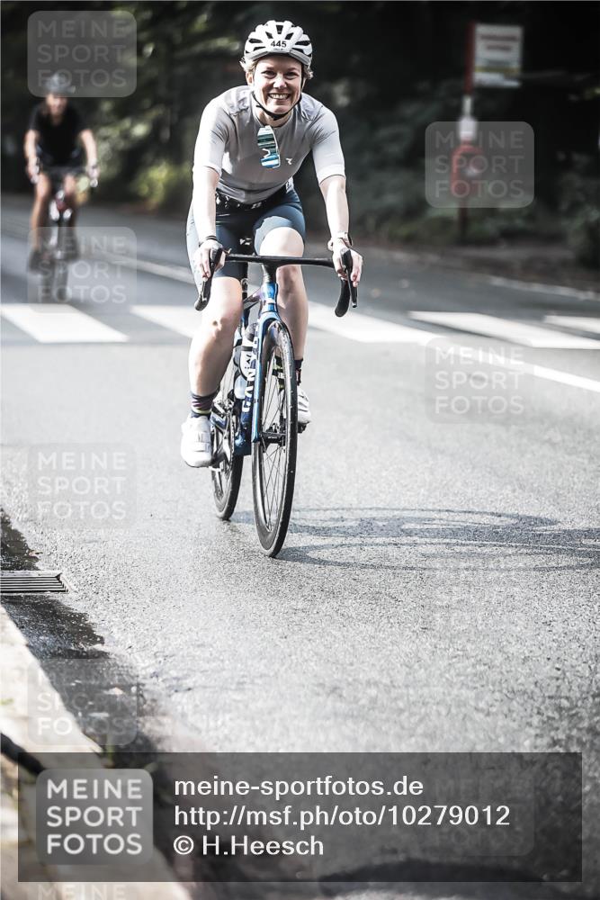 13.09.2026 - Stadtparktriathlon H.Heesch http://msf.ph/oto/10279012 13.09.2026 10:44:34 Radfahren 277, 383, 405, 445, 454 meine-sportfotos.de