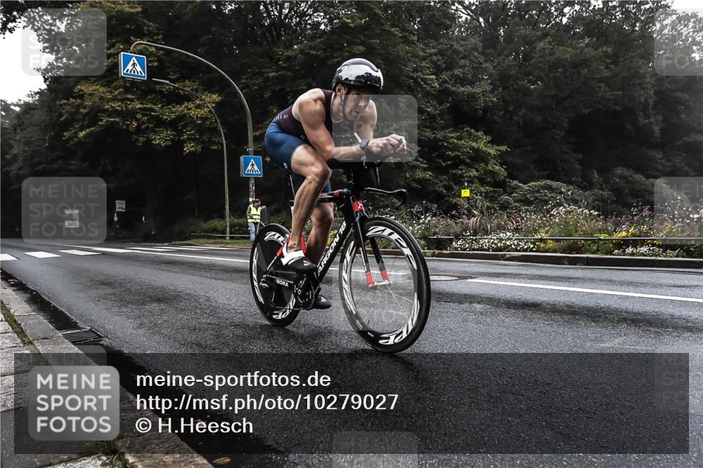 13.09.2026 - Stadtparktriathlon H.Heesch http://msf.ph/oto/10279027 13.09.2026 08:54:17 Radfahren 30 meine-sportfotos.de