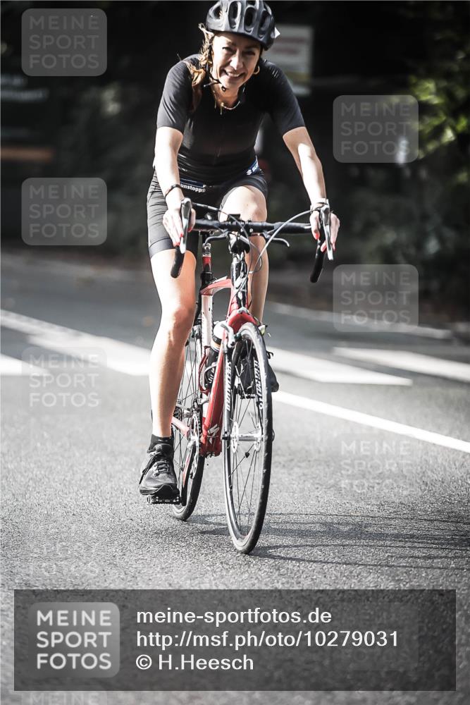 13.09.2026 - Stadtparktriathlon H.Heesch http://msf.ph/oto/10279031 13.09.2026 10:44:36 Radfahren 277, 347, 383, 405, 445, 454, 467, 575 meine-sportfotos.de