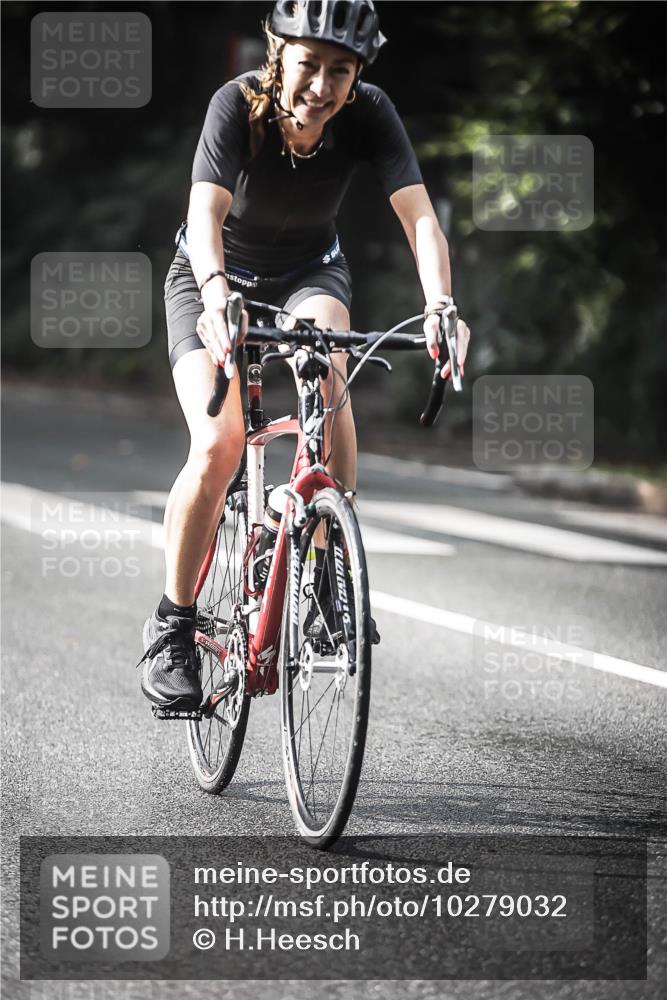 13.09.2026 - Stadtparktriathlon H.Heesch http://msf.ph/oto/10279032 13.09.2026 10:44:36 Radfahren 277, 347, 383, 405, 445, 454, 467, 575 meine-sportfotos.de