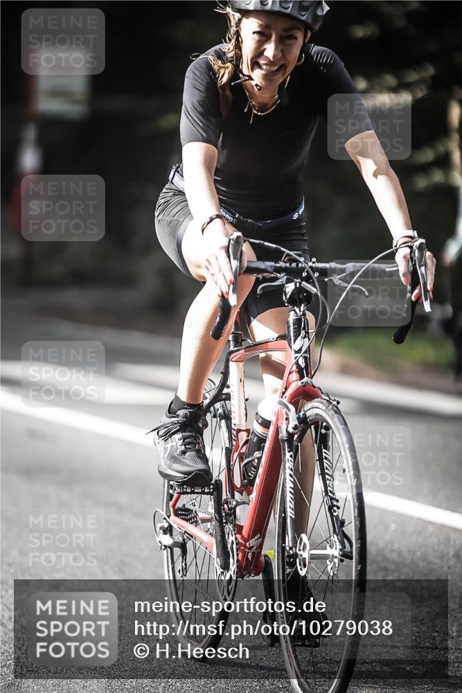 13.09.2026 - Stadtparktriathlon H.Heesch http://msf.ph/oto/10279038 13.09.2026 10:44:36 Radfahren 277, 347, 383, 405, 445, 454, 467, 575 meine-sportfotos.de