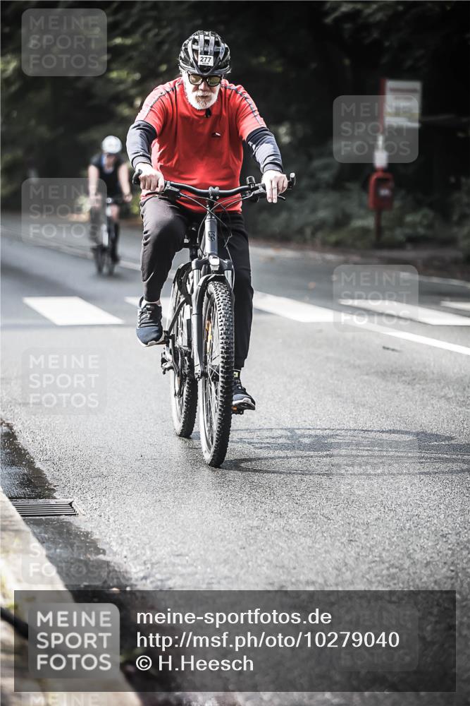 13.09.2026 - Stadtparktriathlon H.Heesch http://msf.ph/oto/10279040 13.09.2026 10:44:39 Radfahren 277, 347, 383, 405, 445, 454, 467, 479, 509, 569, 575 meine-sportfotos.de