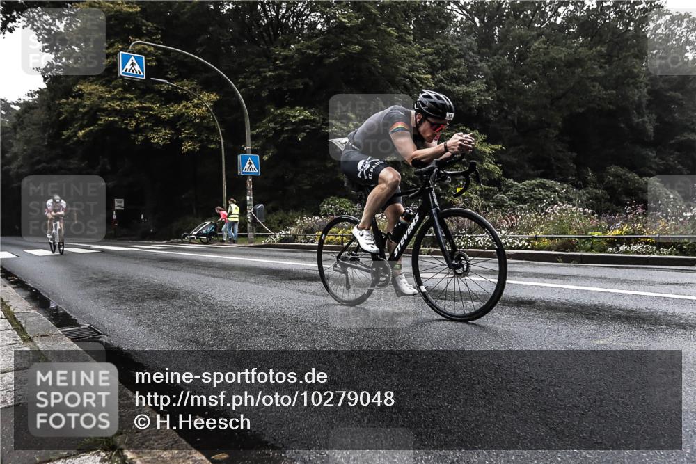 13.09.2026 - Stadtparktriathlon H.Heesch http://msf.ph/oto/10279048 13.09.2026 08:55:02 Radfahren 10, 65 meine-sportfotos.de