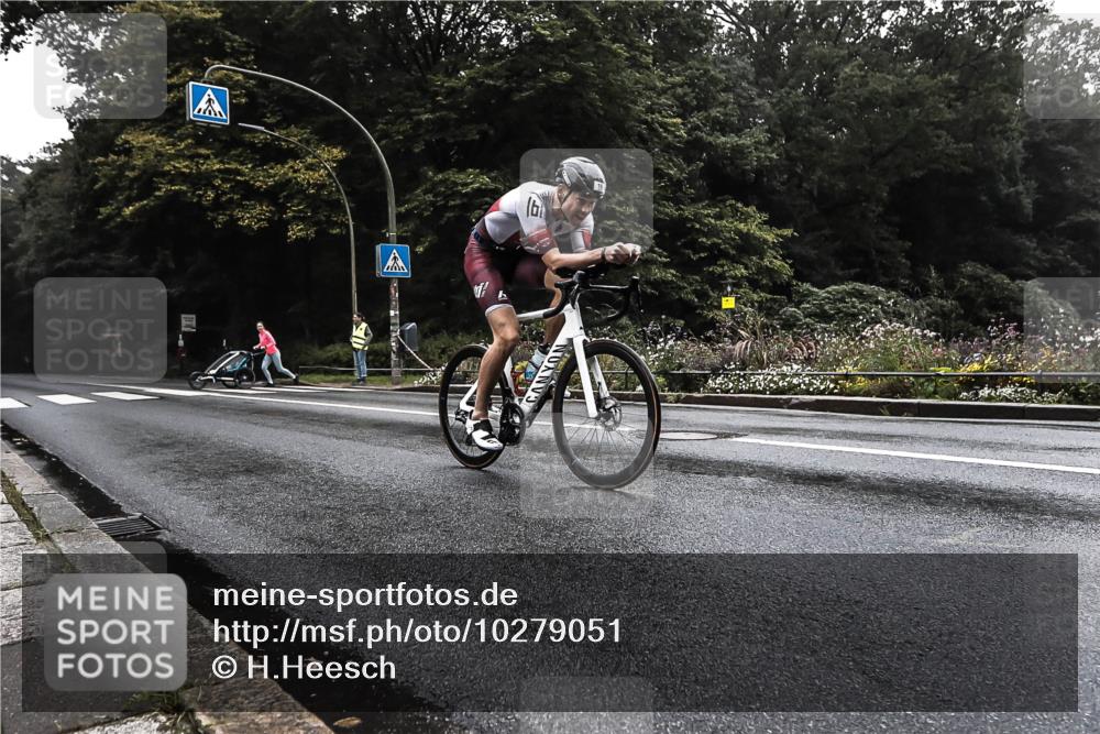 13.09.2026 - Stadtparktriathlon H.Heesch http://msf.ph/oto/10279051 13.09.2026 08:55:03 Radfahren 10, 65 meine-sportfotos.de