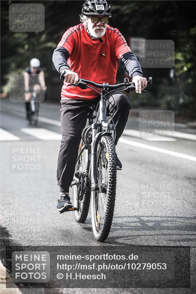 13.09.2026 - Stadtparktriathlon H.Heesch http://msf.ph/oto/10279053 13.09.2026 10:44:39 Radfahren 277, 347, 383, 405, 445, 454, 467, 479, 509, 569, 575 meine-sportfotos.de