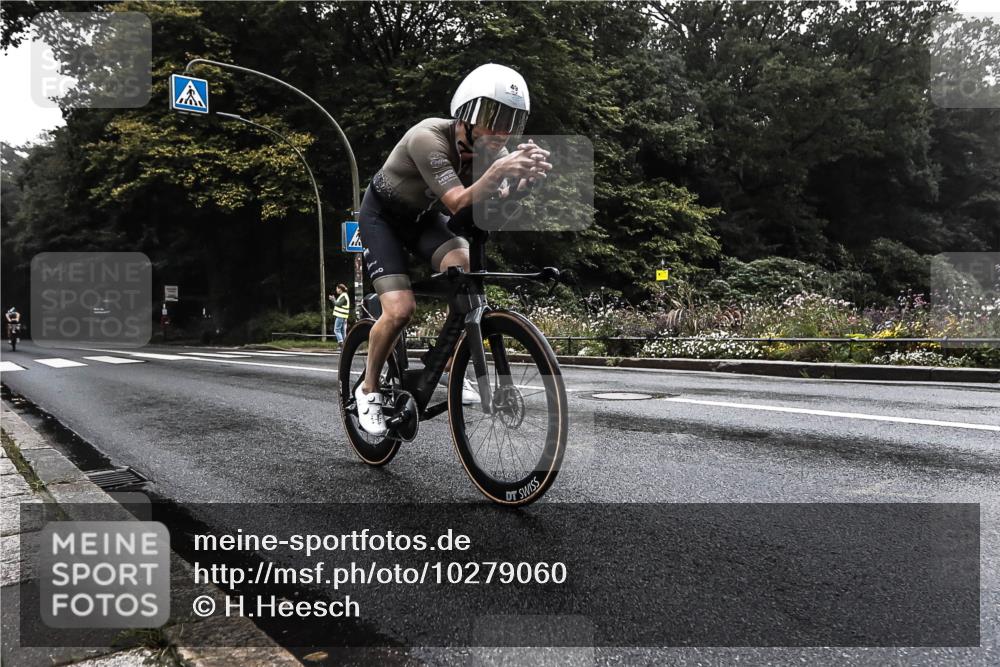 13.09.2026 - Stadtparktriathlon H.Heesch http://msf.ph/oto/10279060 13.09.2026 08:55:19 Radfahren 20, 39, 49 meine-sportfotos.de