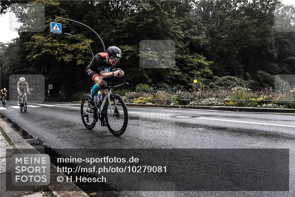 13.09.2026 - Stadtparktriathlon H.Heesch http://msf.ph/oto/10279081 13.09.2026 08:55:46 Radfahren 24, 51, 64, 70 meine-sportfotos.de
