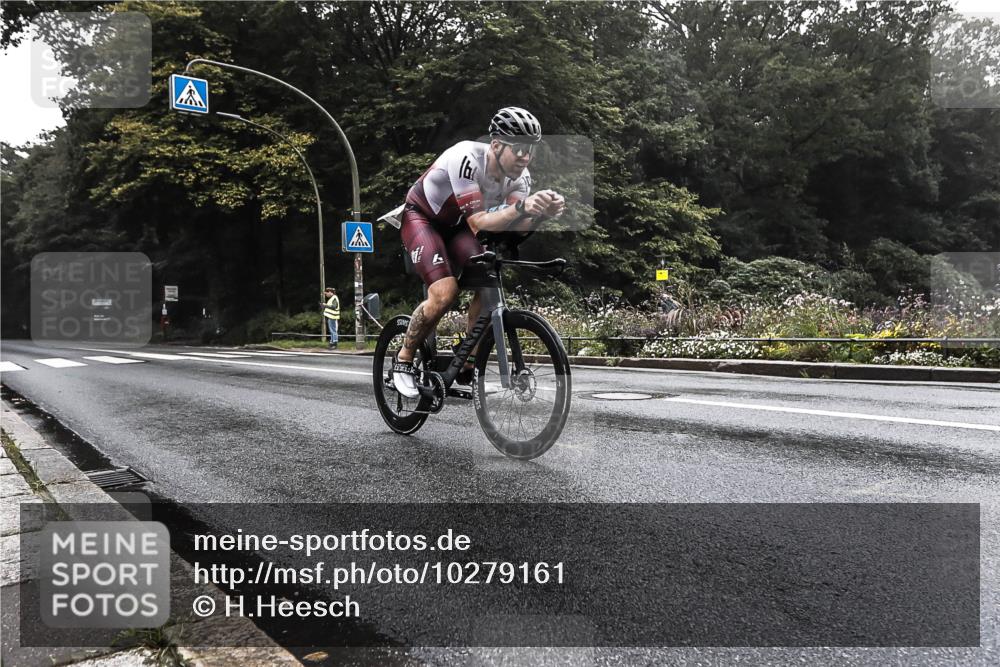 13.09.2026 - Stadtparktriathlon H.Heesch http://msf.ph/oto/10279161 13.09.2026 08:57:29 Radfahren 3, 67, 127 meine-sportfotos.de