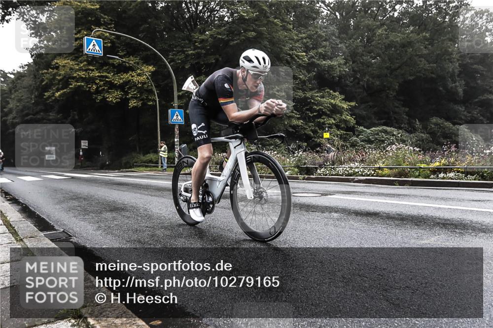 13.09.2026 - Stadtparktriathlon H.Heesch http://msf.ph/oto/10279165 13.09.2026 08:57:36 Radfahren 72, 86, 90, 145 meine-sportfotos.de