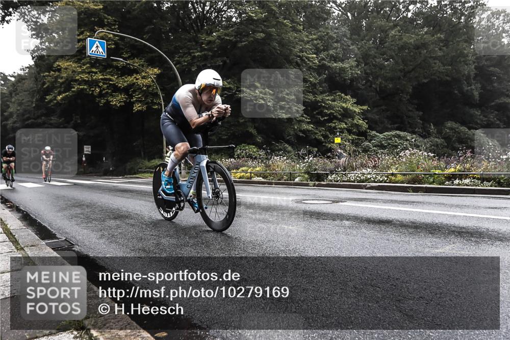 13.09.2026 - Stadtparktriathlon H.Heesch http://msf.ph/oto/10279169 13.09.2026 08:57:38 Radfahren 72, 86, 90, 145 meine-sportfotos.de