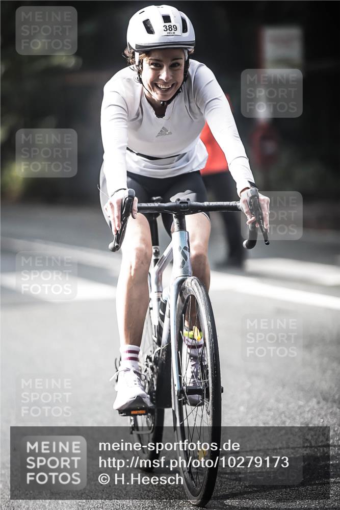 13.09.2026 - Stadtparktriathlon H.Heesch http://msf.ph/oto/10279173 13.09.2026 10:44:59 Radfahren 354, 389, 483, 491, 527, 568, 579 meine-sportfotos.de