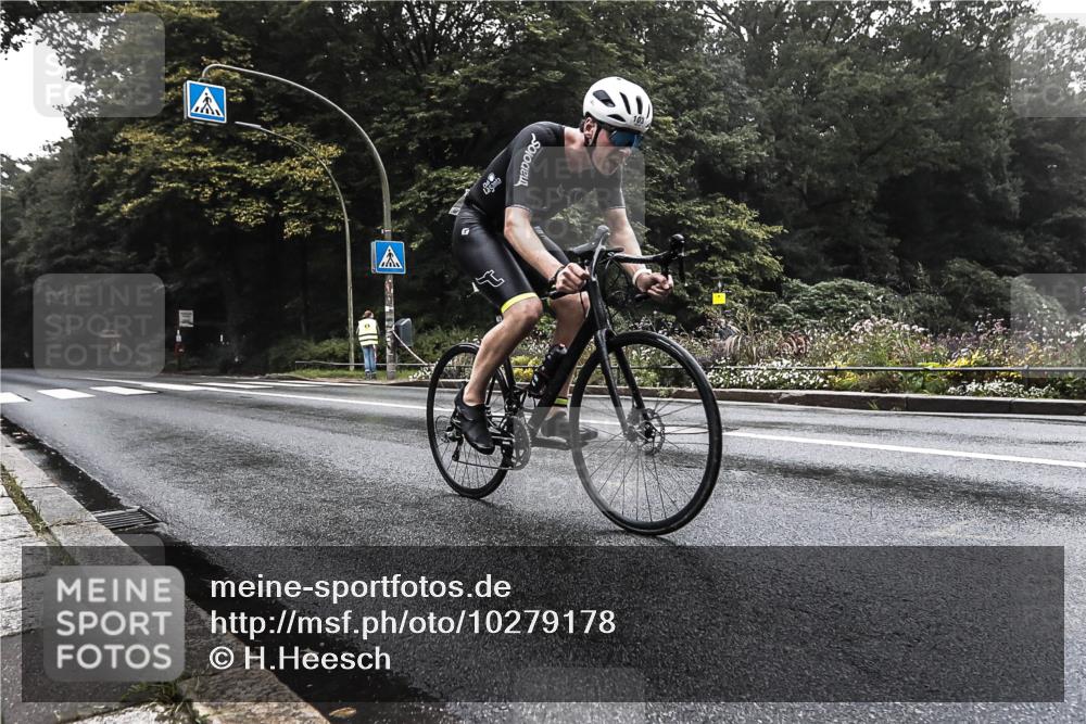 13.09.2026 - Stadtparktriathlon H.Heesch http://msf.ph/oto/10279178 13.09.2026 08:57:44 Radfahren 103 meine-sportfotos.de